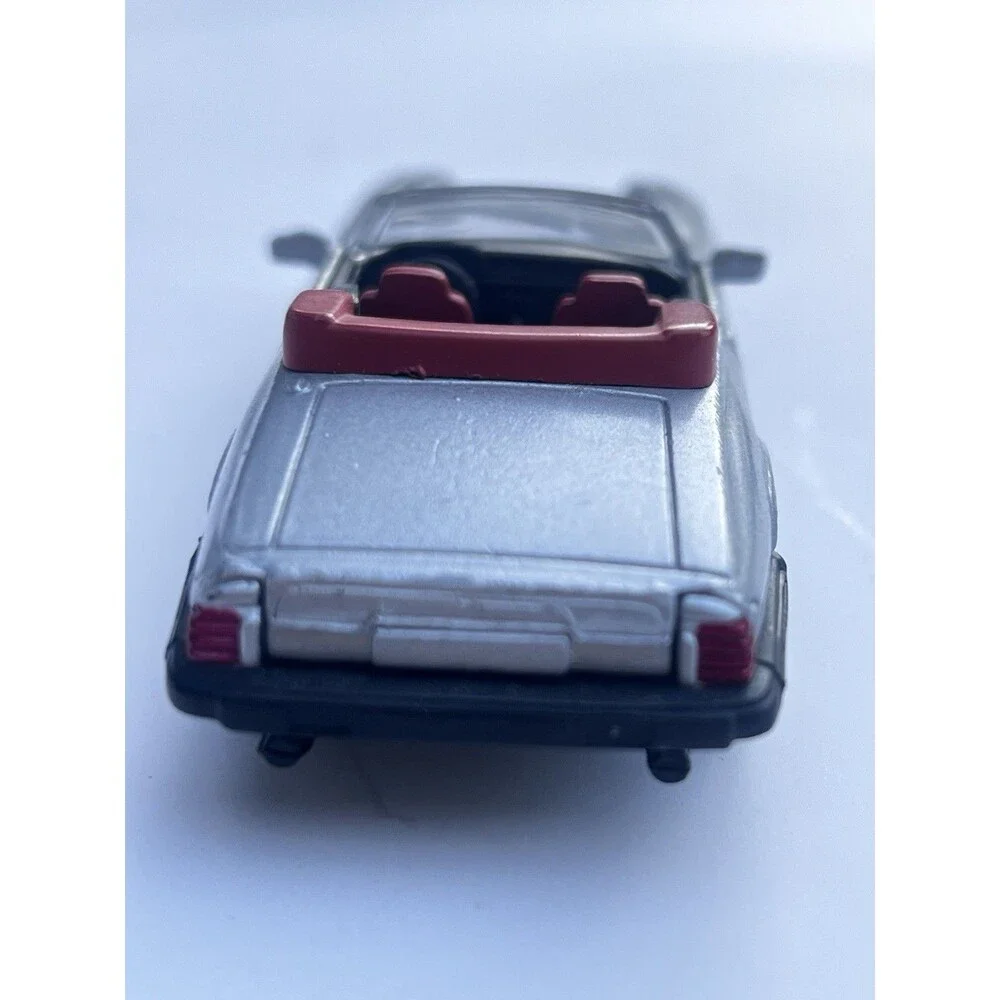 JAGUAR 1988 XJ-S V12 RED IN SILVER 1:43 NICE DETAIL 4+1/4